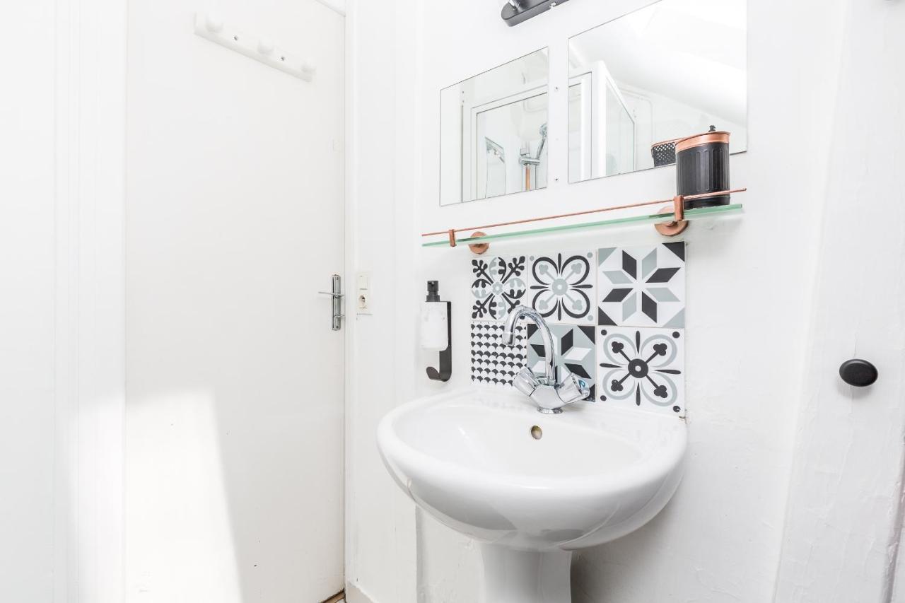 Tinyhouse Inn Saint-Germain-Des-Pres Paris Luaran gambar